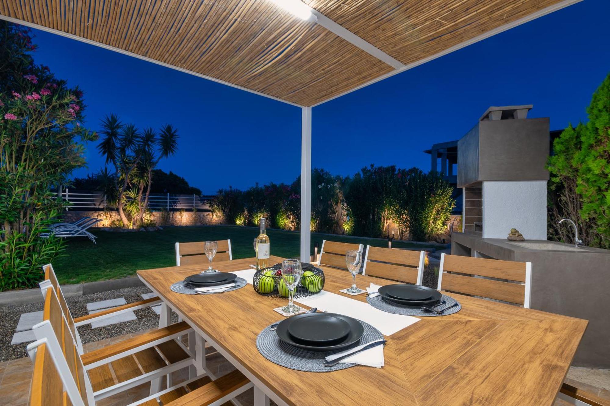 Villa Mariani II - In Lothiarika, Newly Renovated June 2024, Private Pool, Lindos 10 Min, Beach 120M Lardos Esterno foto