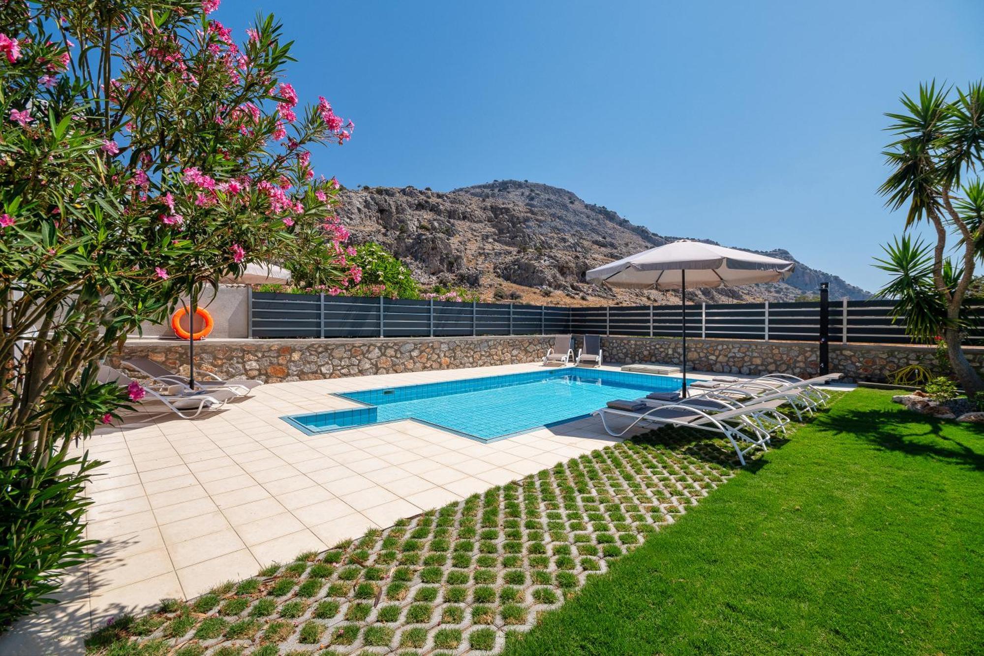 Villa Mariani II - In Lothiarika, Newly Renovated June 2024, Private Pool, Lindos 10 Min, Beach 120M Lardos Esterno foto