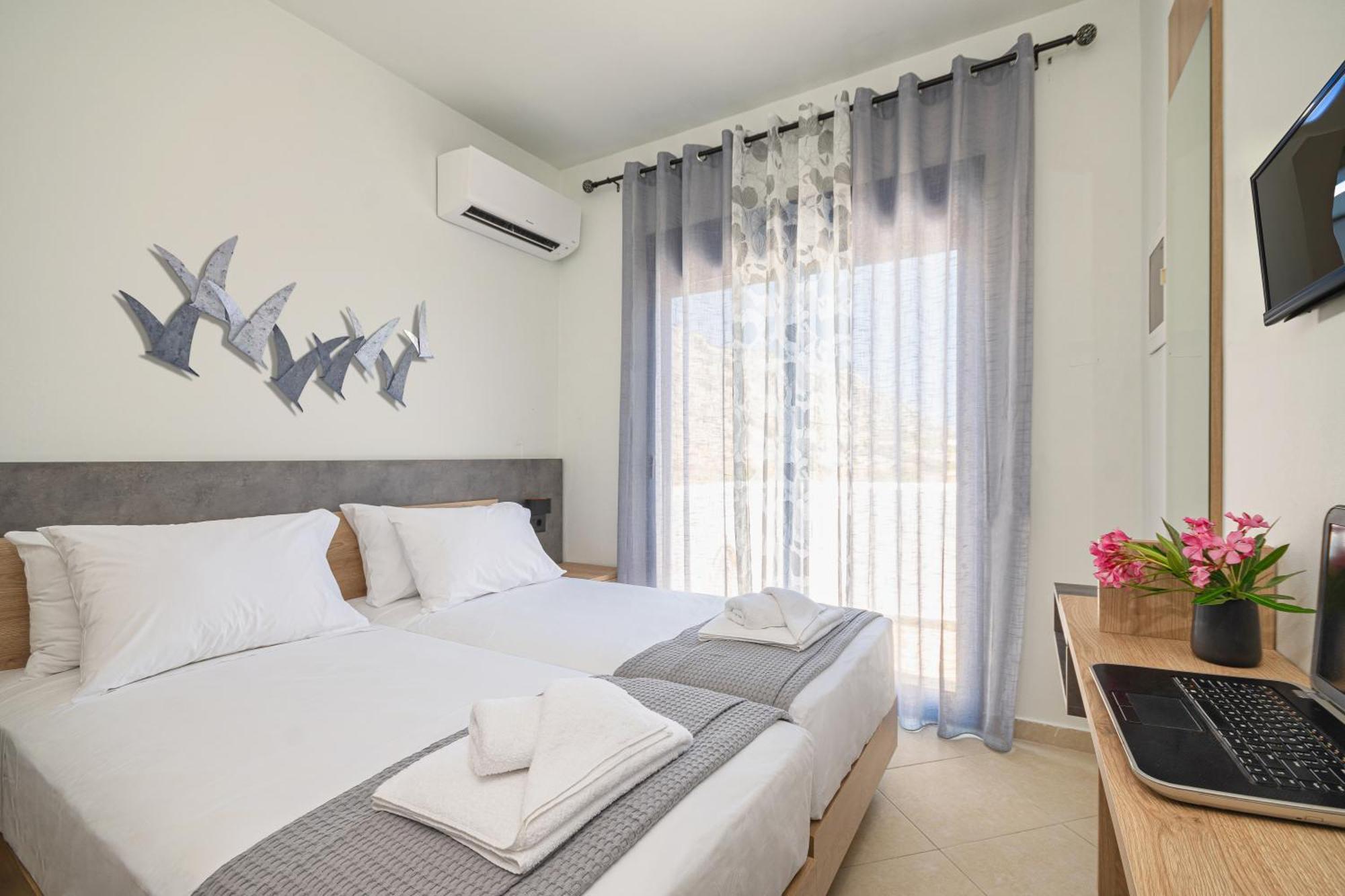 Villa Mariani II - In Lothiarika, Newly Renovated June 2024, Private Pool, Lindos 10 Min, Beach 120M Lardos Esterno foto